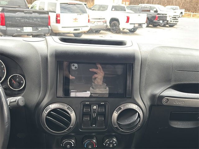 Used 2018 Jeep Wrangler Unlimited Sport S image 22