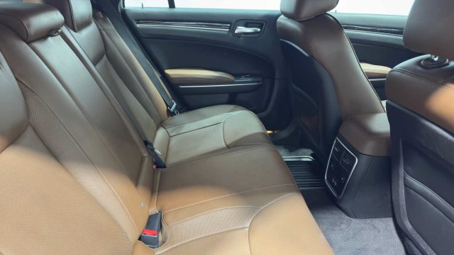 Used 2018 Chrysler 300 Limited w/ Safetytec Plus Group RWD image 15