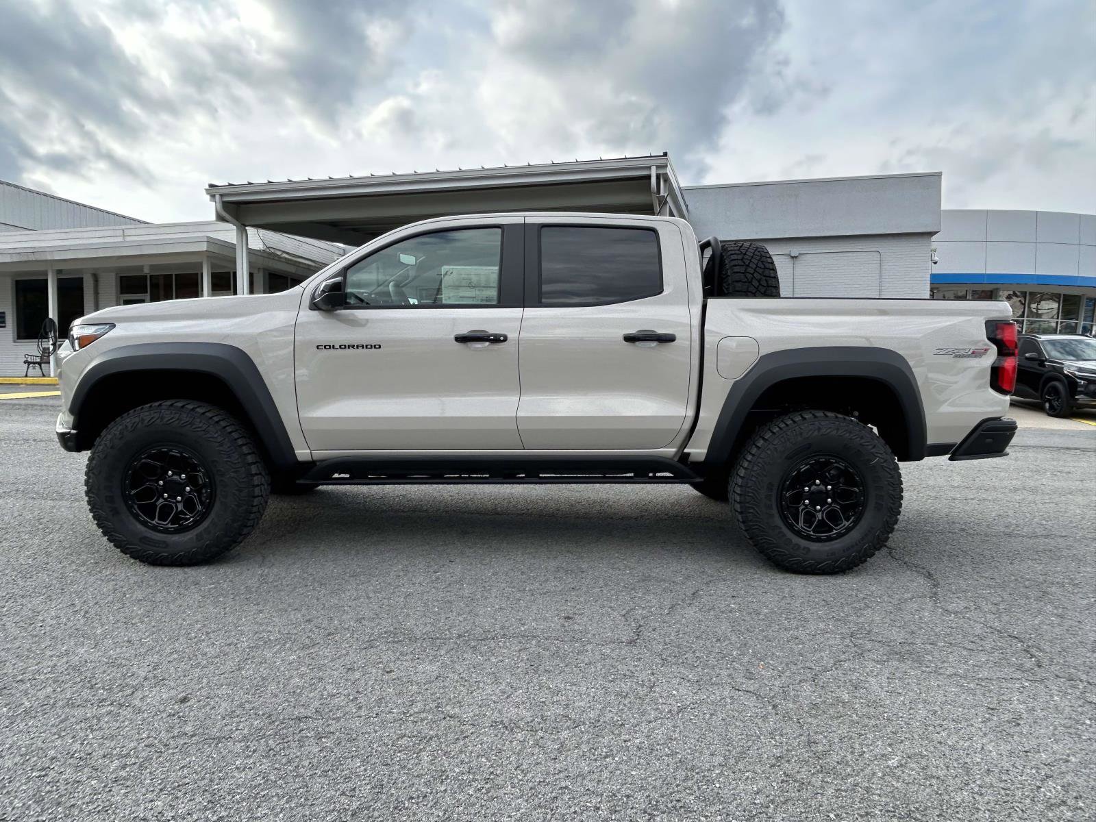 New 2026 Chevrolet Colorado ZR2 w/ ZR2 Bison Edition image 6