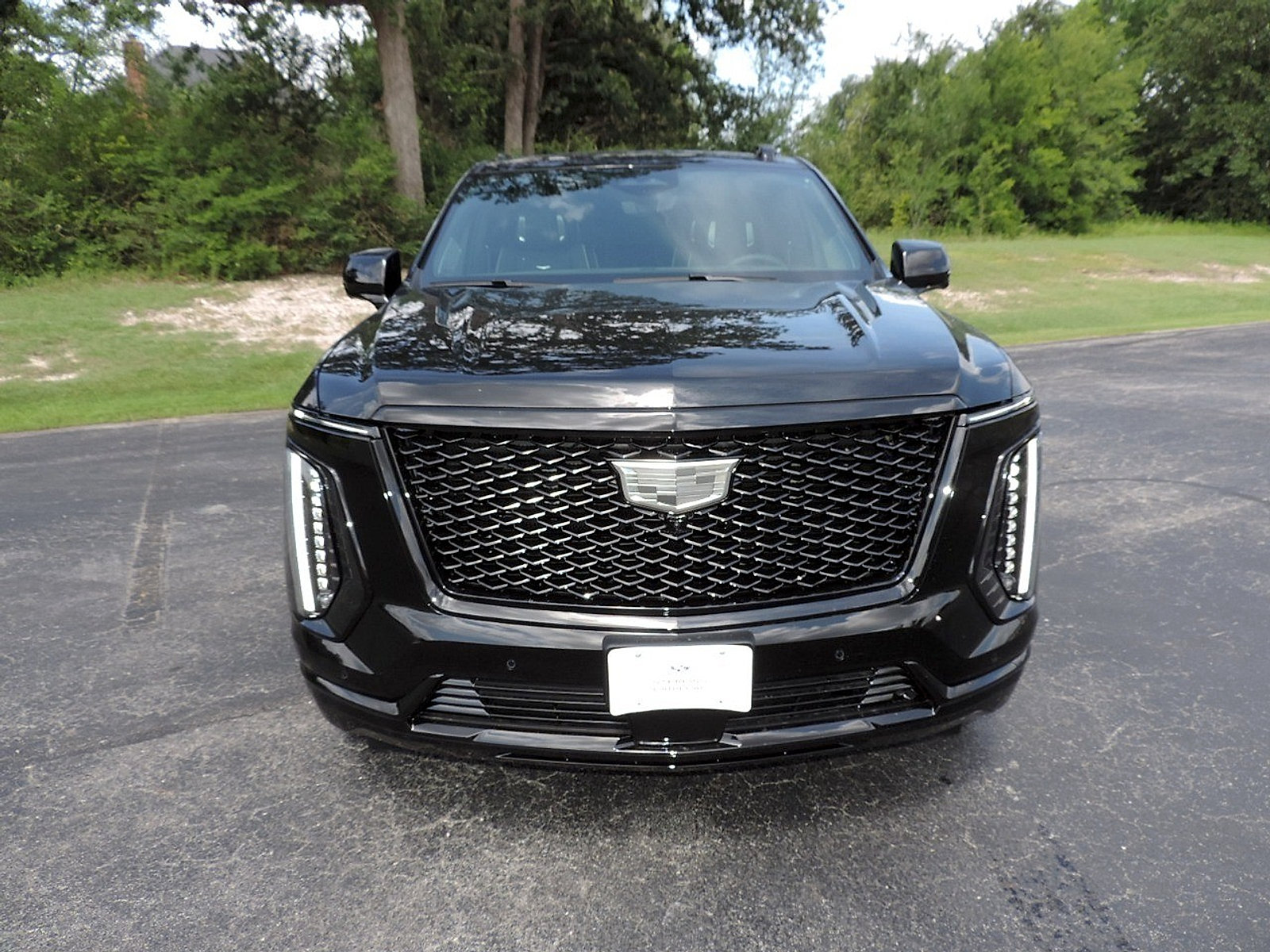 New 2026 Cadillac Escalade Platinum Sport AWD/4WD image 2