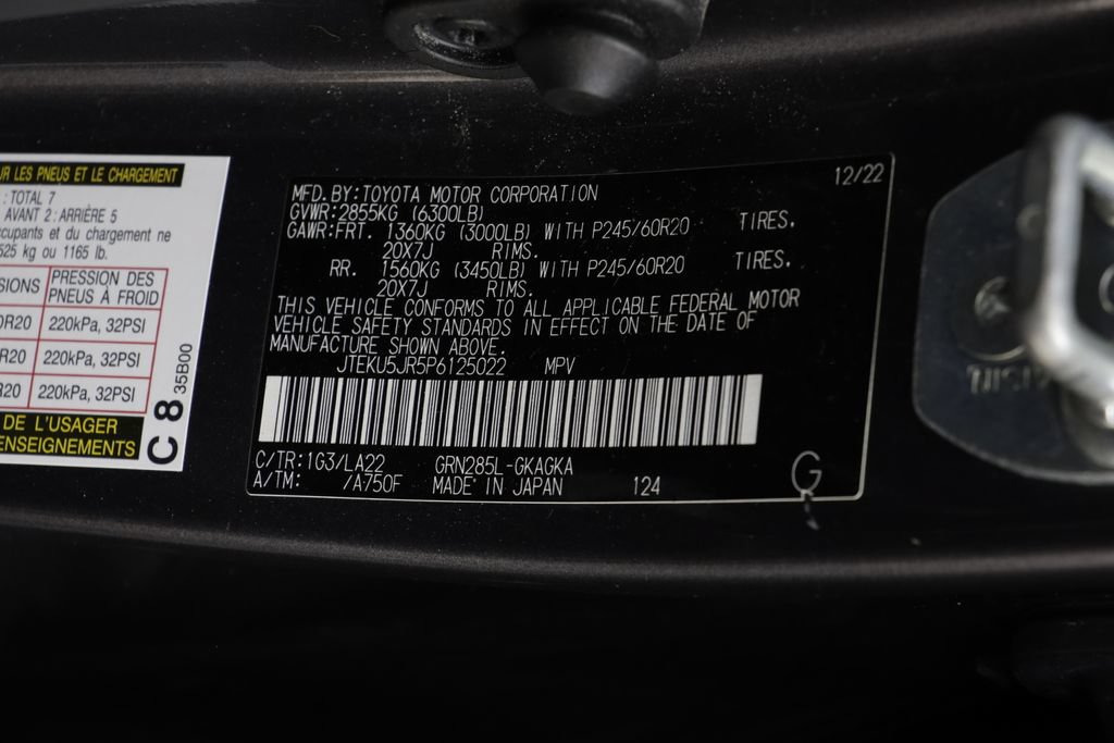 Used 2023 Toyota 4Runner Limited AWD/4WD image 27