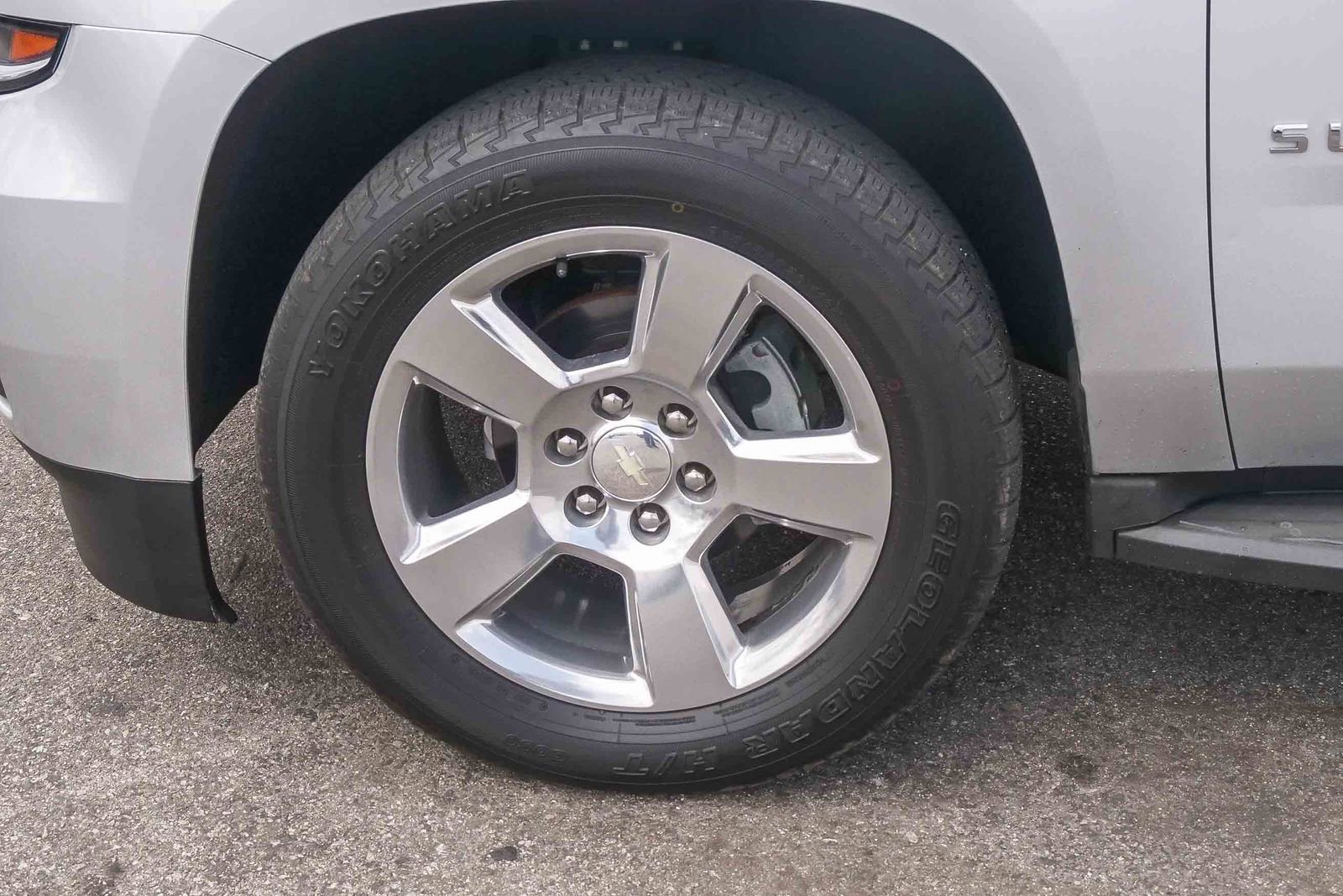 Used 2016 Chevrolet Suburban LT RWD image 5