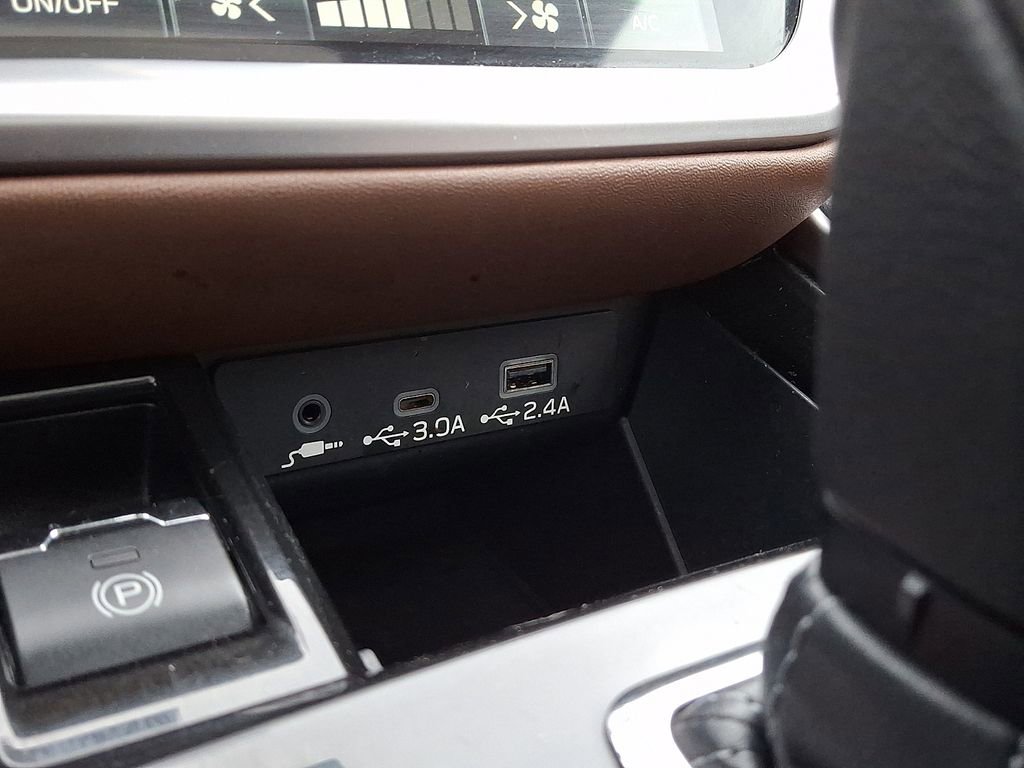 Used 2023 Subaru Legacy Touring XT image 31