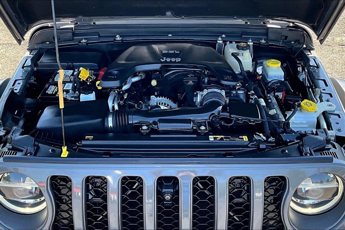 Used 2021 Jeep Wrangler Unlimited Rubicon AWD/4WD image 40