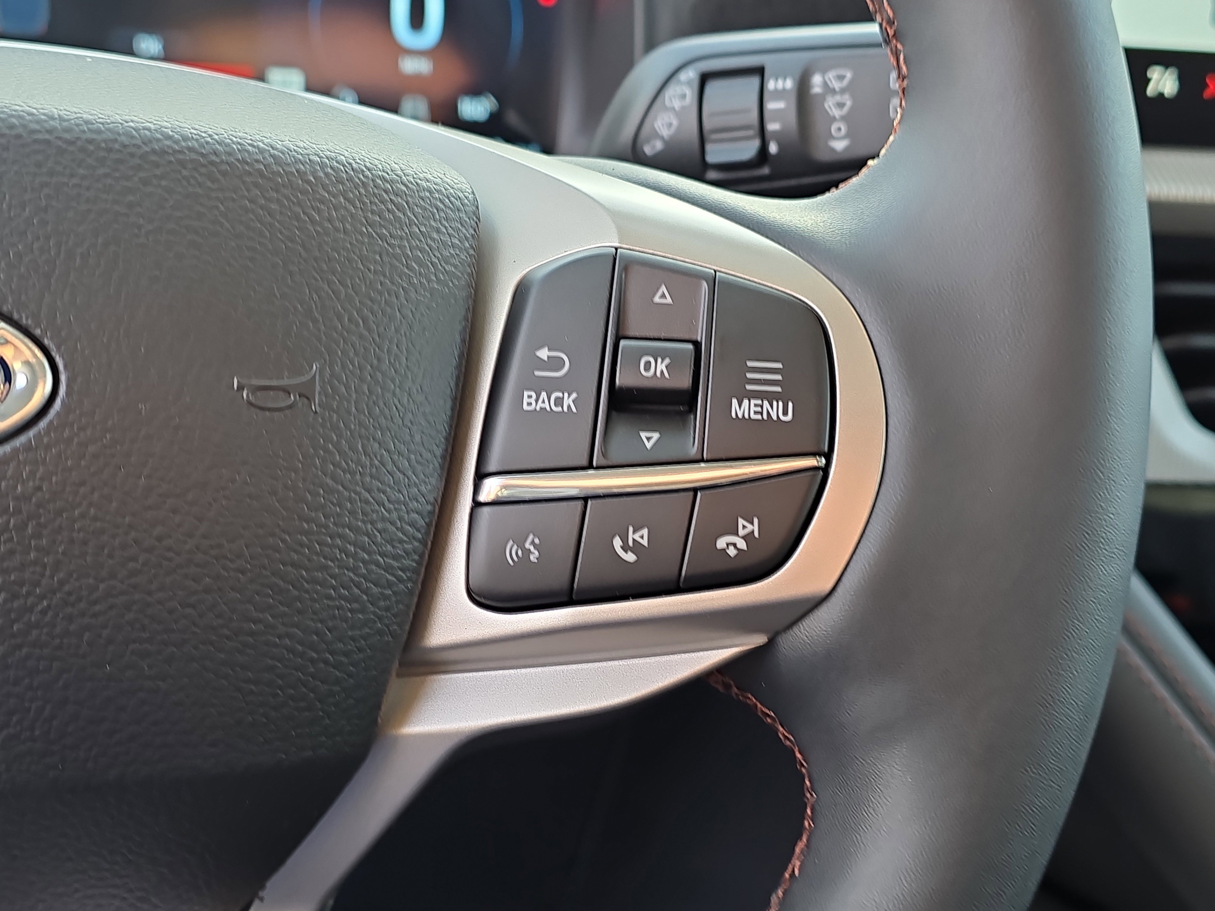 New 2026 Ford Explorer Active image 27