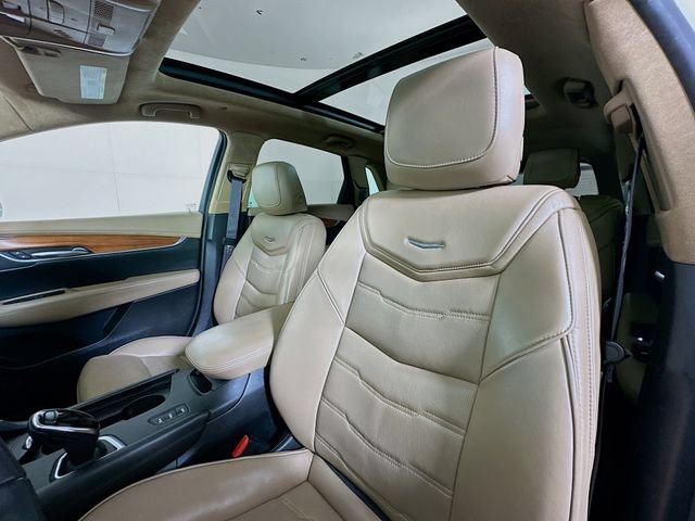 Used 2018 Cadillac XT5 Platinum w/ Driver Assist Package AWD/4WD image 21