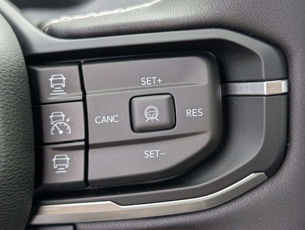 New 2026 Jeep Cherokee Limited AWD/4WD image 16