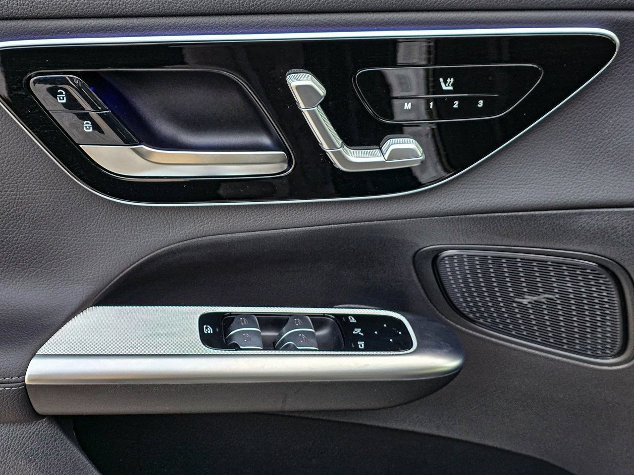 New 2026 Mercedes-Benz GLC 300 4MATIC image 12