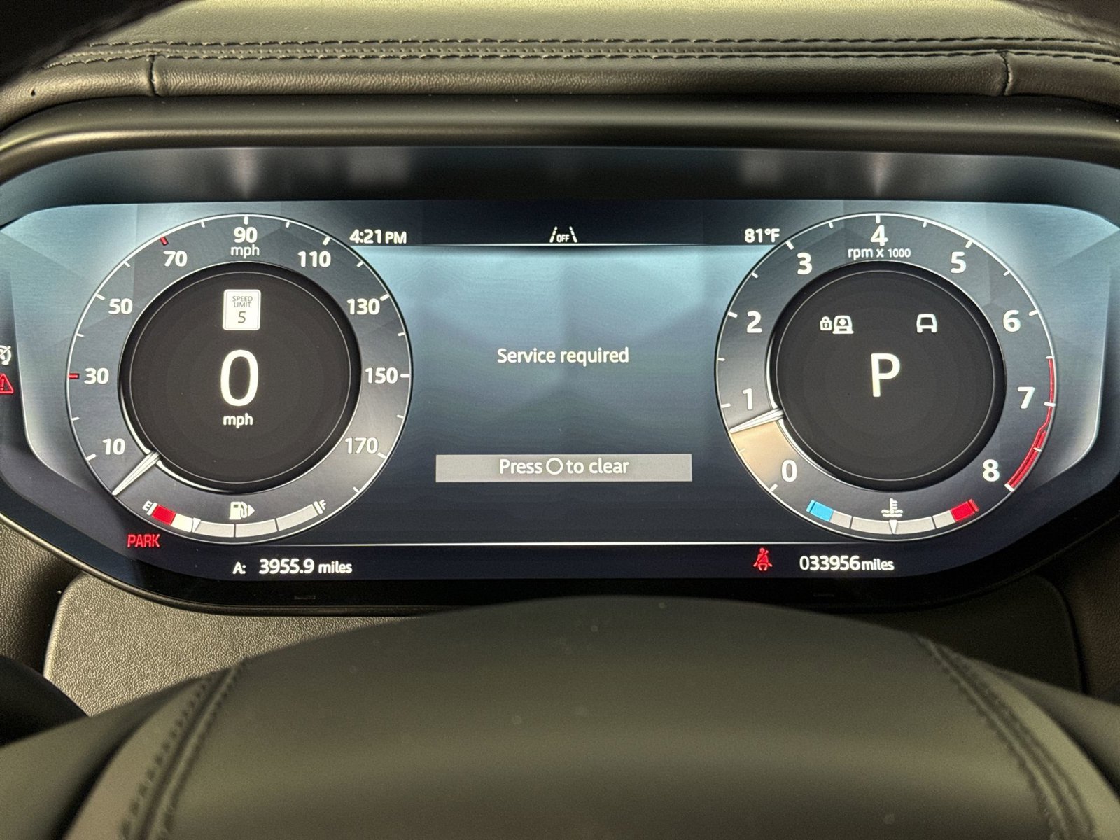 Used 2025 Land Rover Range Rover Sport Autobiography AWD/4WD image 16