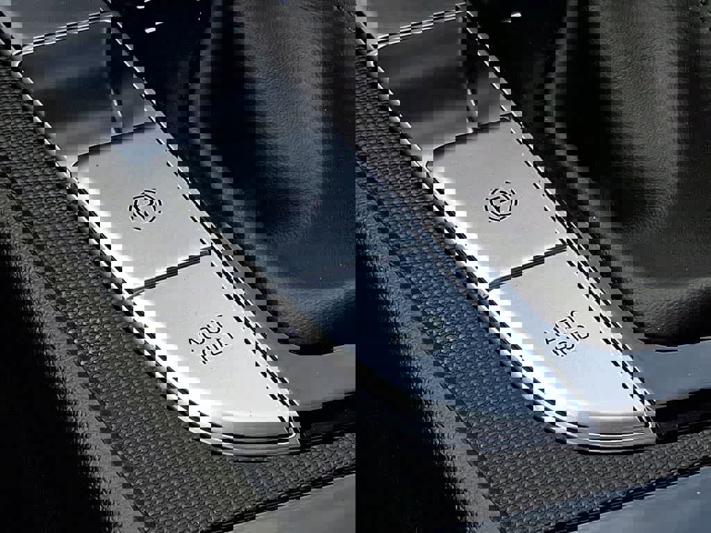 Used 2024 Hyundai Elantra SEL w/ Convenience Package image 29