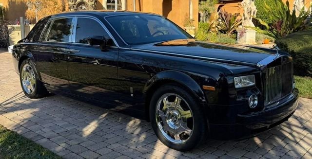 Used 2006 Rolls-Royce Phantom Sedan RWD image 2
