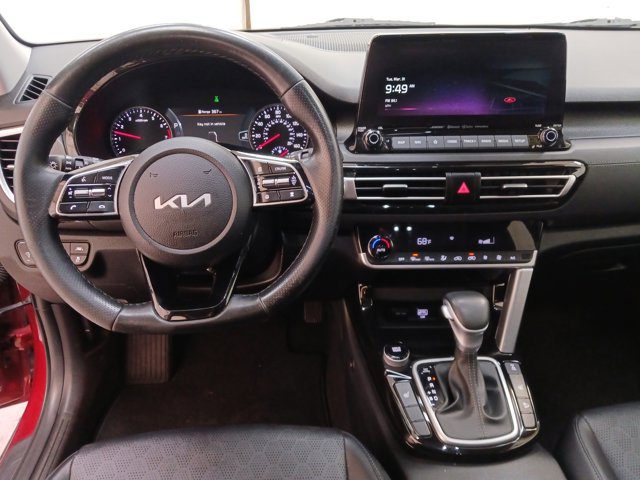 Used 2023 Kia Seltos SX AWD/4WD image 14
