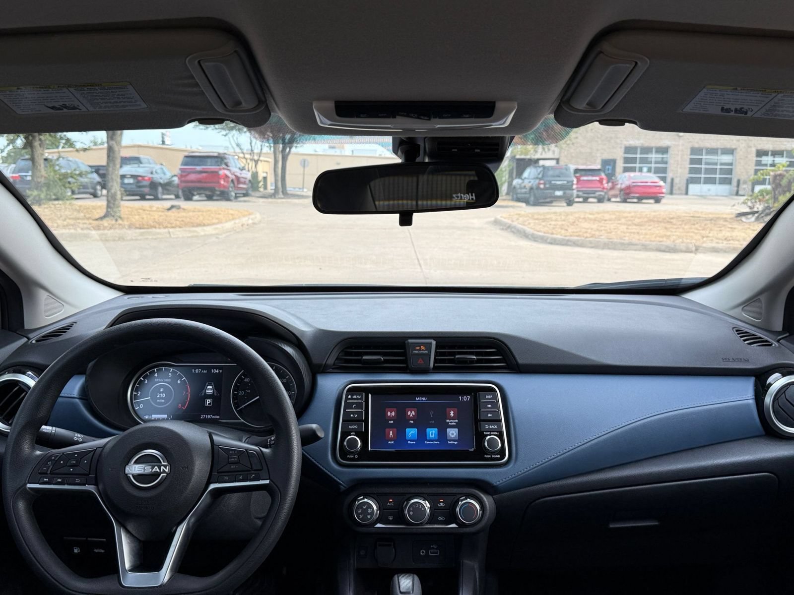 Used 2025 Nissan Versa SV FWD image 28