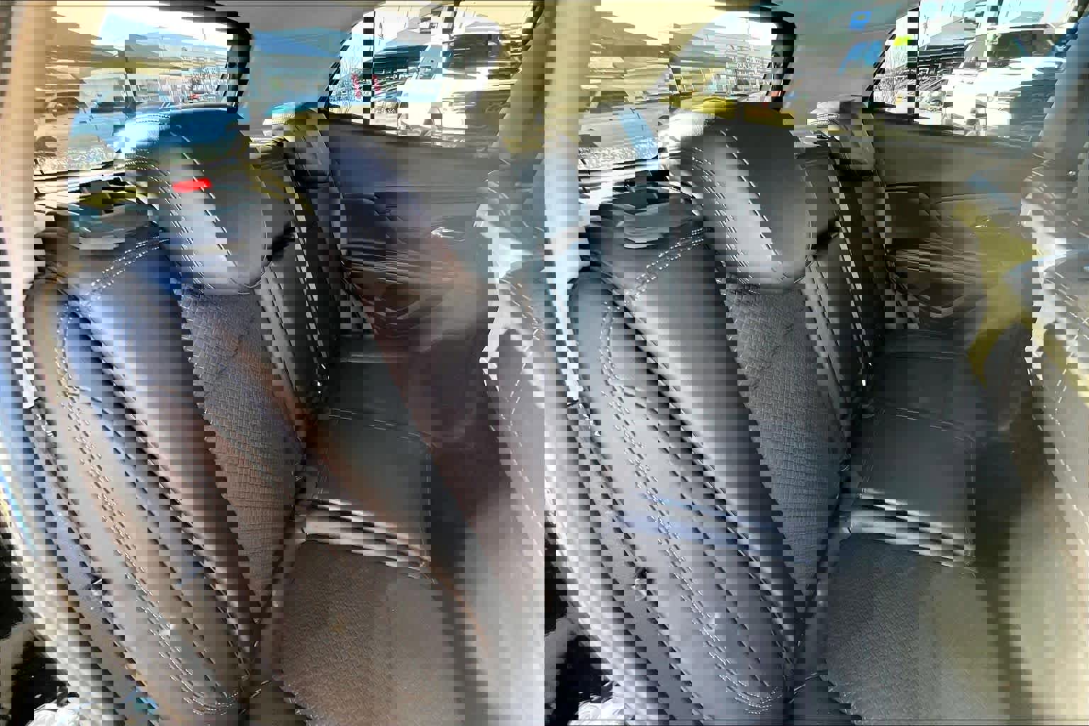 Used 2022 Buick Encore Preferred image 18