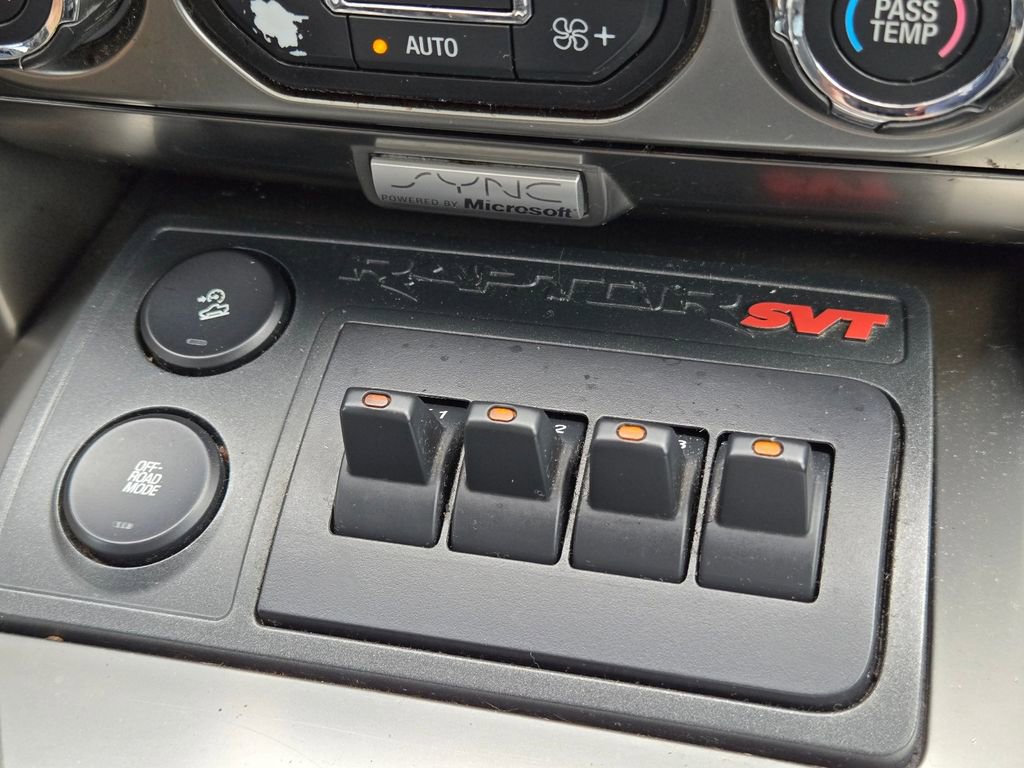 Used 2013 Ford F150 Raptor w/ Luxury Equipment Group AWD/4WD image 28