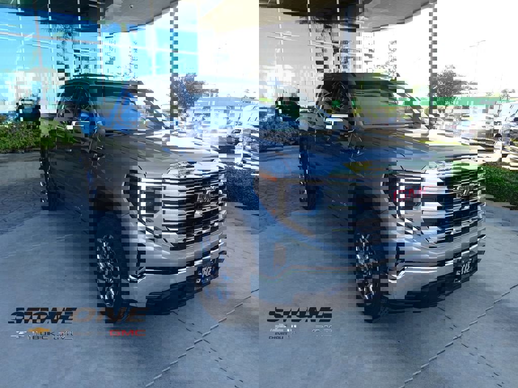 New 2026 GMC Sierra 1500 SLE