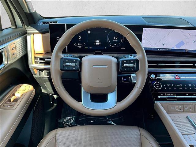 Used 2025 Hyundai Santa Fe Limited image 5