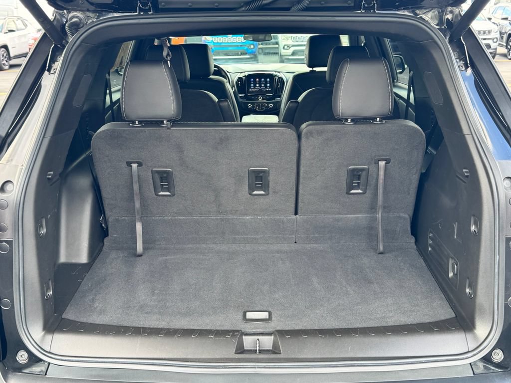 Used 2022 Chevrolet Traverse LT AWD/4WD image 17