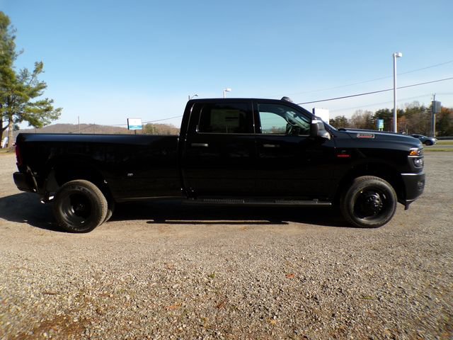 New 2026 RAM 3500 Tradesman AWD/4WD image 5