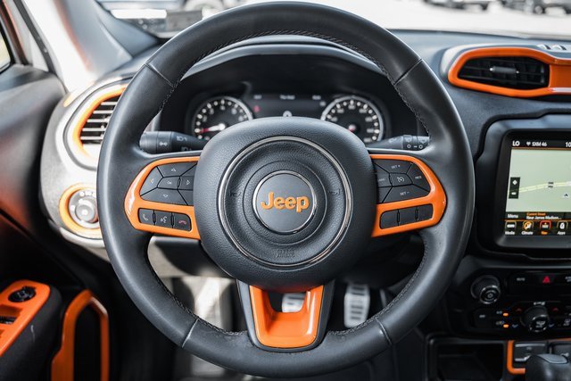 Used 2020 Jeep Renegade Latitude w/ UConnect 8.4 Nav Group image 33