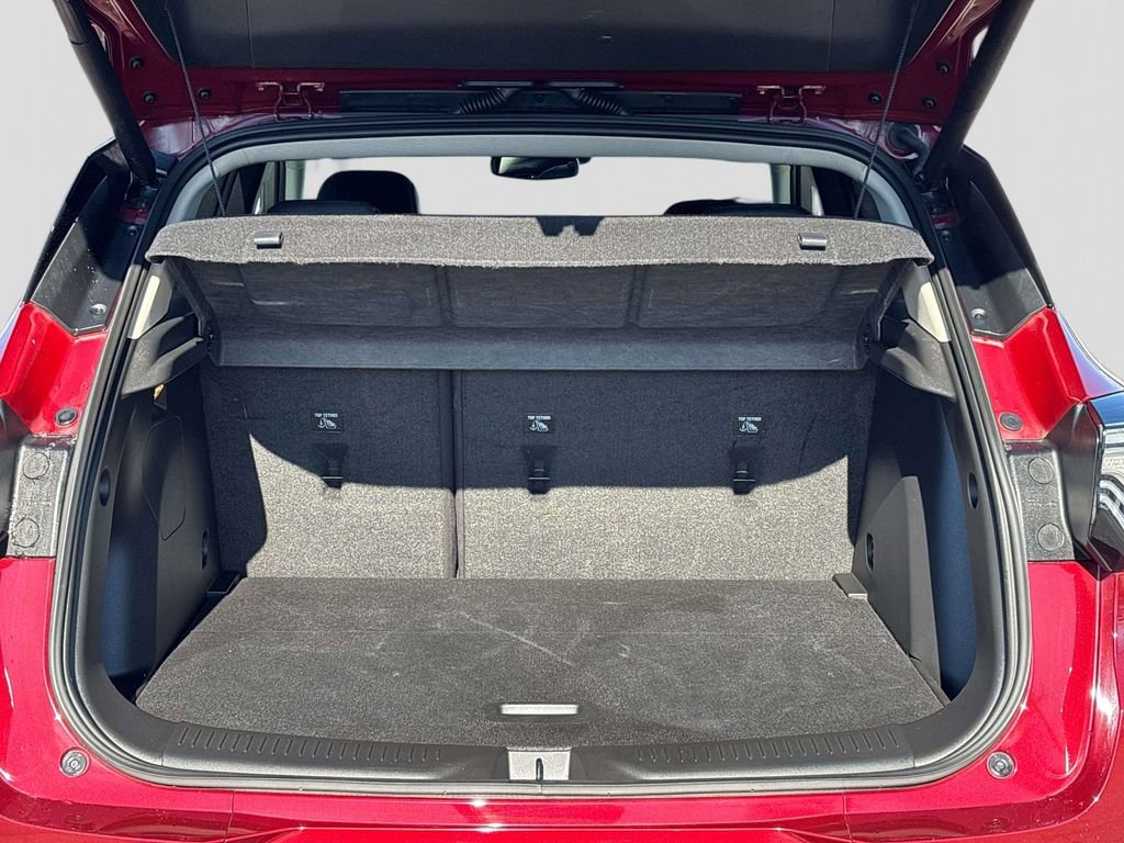 Used 2024 Buick Encore GX Avenir w/ Avenir Convenience Package image 11