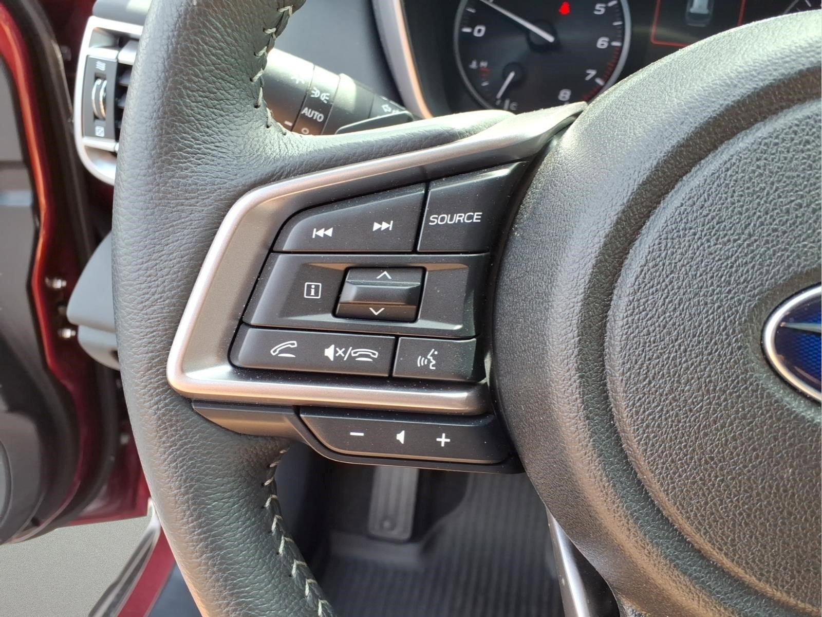 Certified 2025 Subaru Outback Limited AWD/4WD image 19