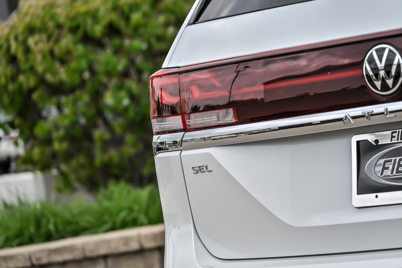 Used 2024 Volkswagen Atlas SEL Premium R-Line AWD/4WD image 19