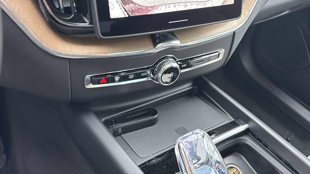 New 2026 Volvo XC60 B5 Plus AWD/4WD image 20