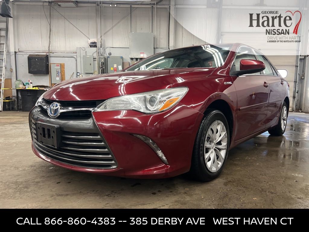 Used 2017 Toyota Camry LE image 1