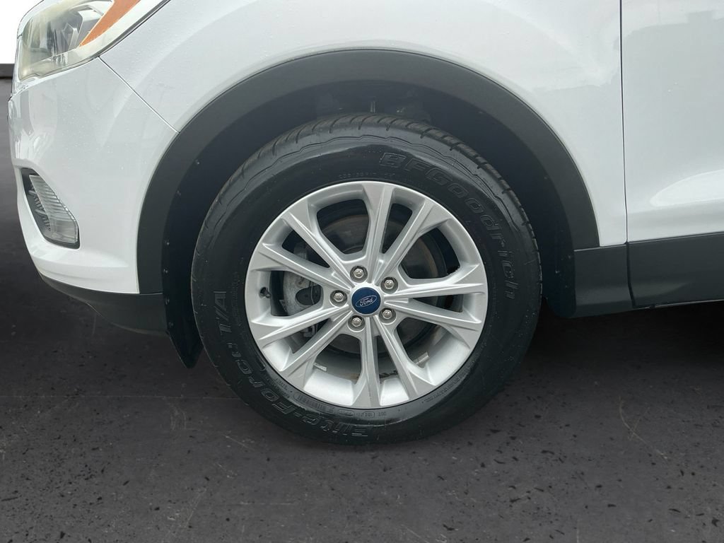 Certified 2019 Ford Escape SEL FWD image 13