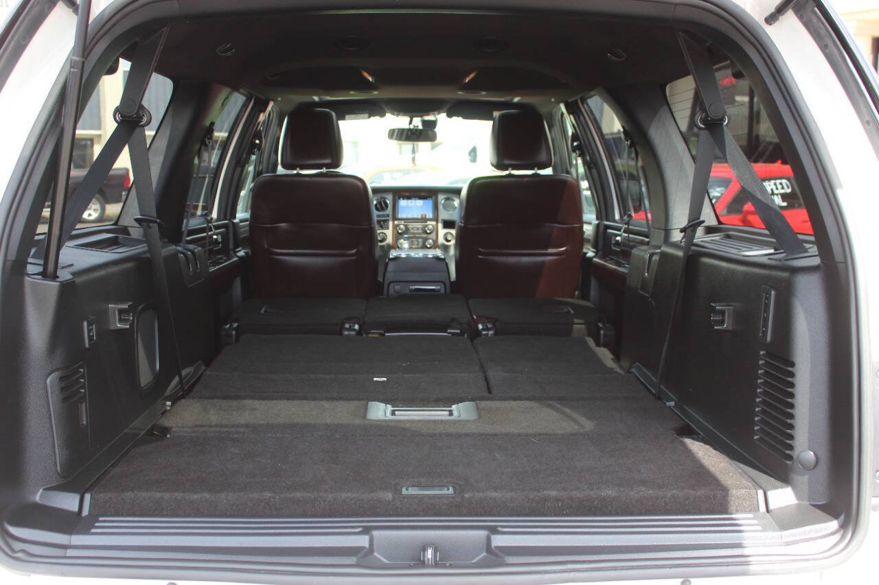 Used 2017 Ford Expedition EL Platinum AWD/4WD image 16