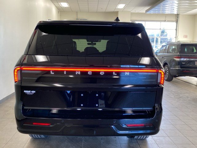New 2025 Lincoln Navigator Black Label AWD/4WD image 6