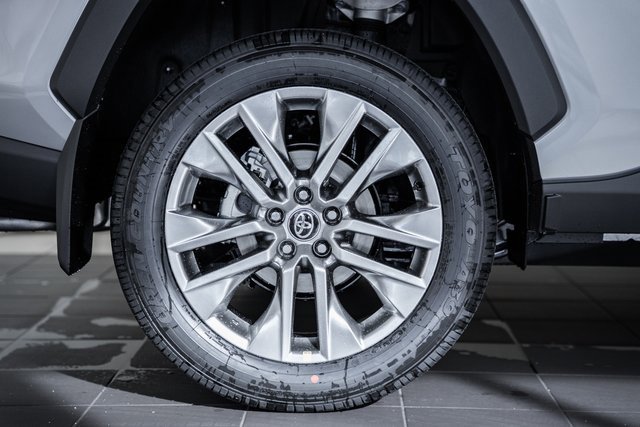 New 2025 Toyota RAV4 XLE Premium image 18