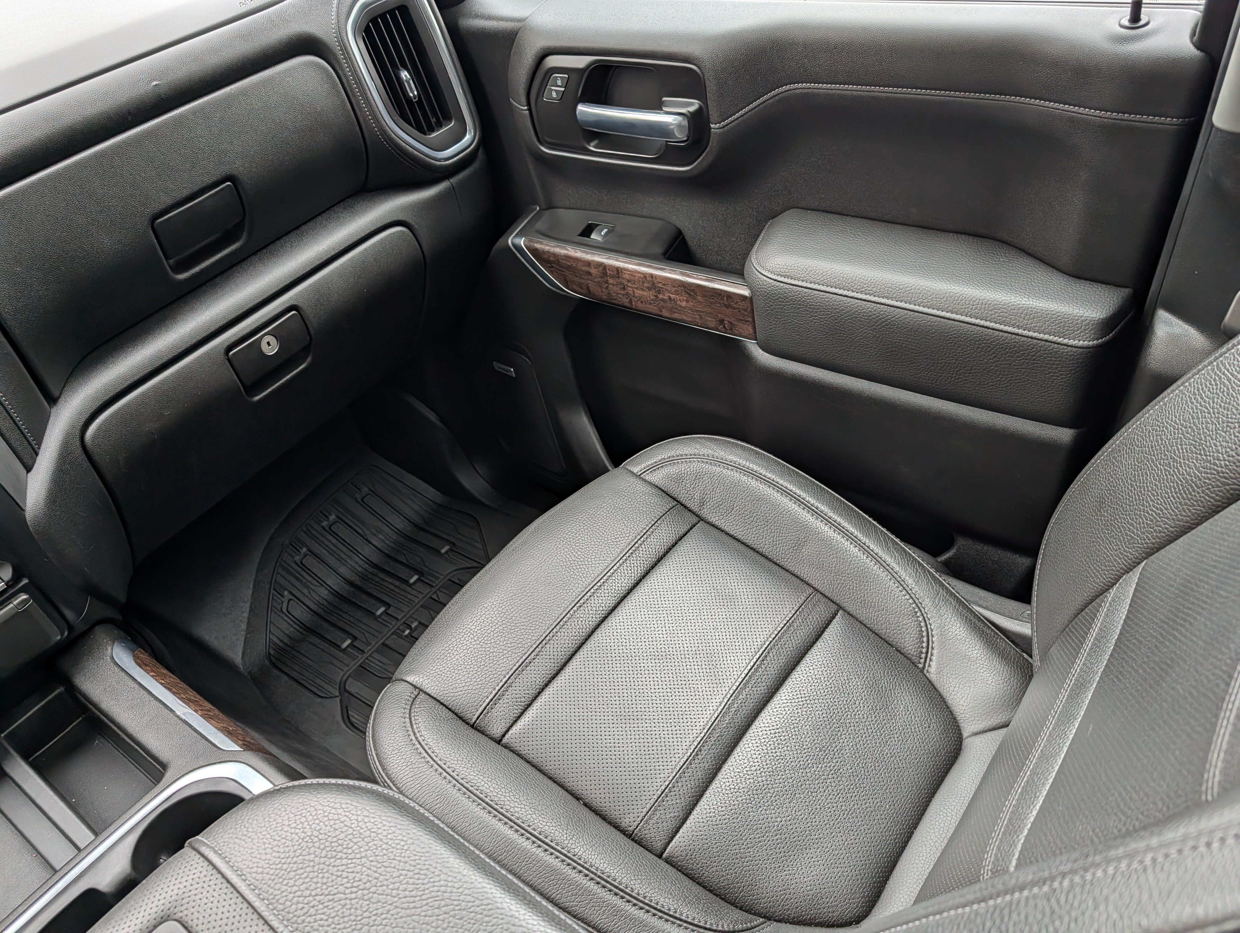 Used 2020 GMC Sierra 1500 Denali w/ Denali Ultimate Package AWD/4WD image 11