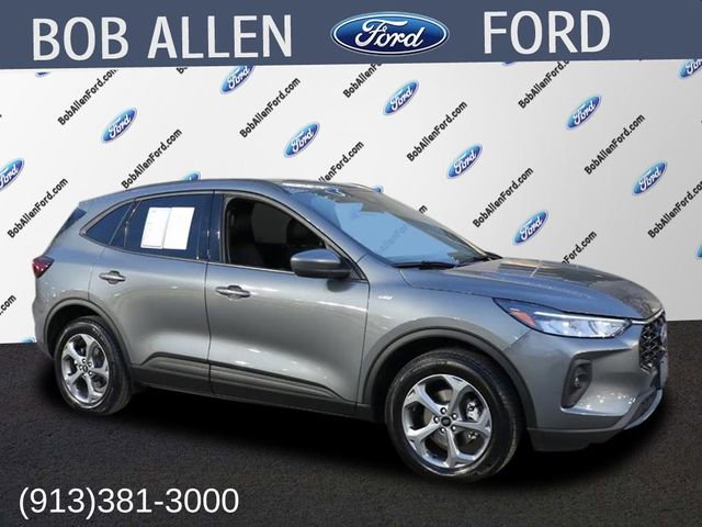 Used 2025 Ford Escape ST-Line Select image 1