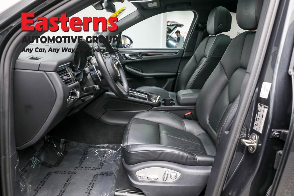 Used 2023 Porsche Macan T image 14
