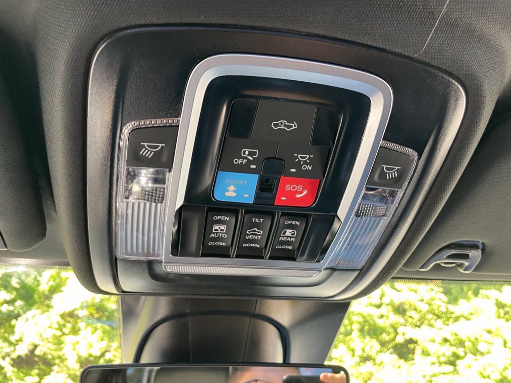 New 2026 RAM 3500 Laramie AWD/4WD image 14
