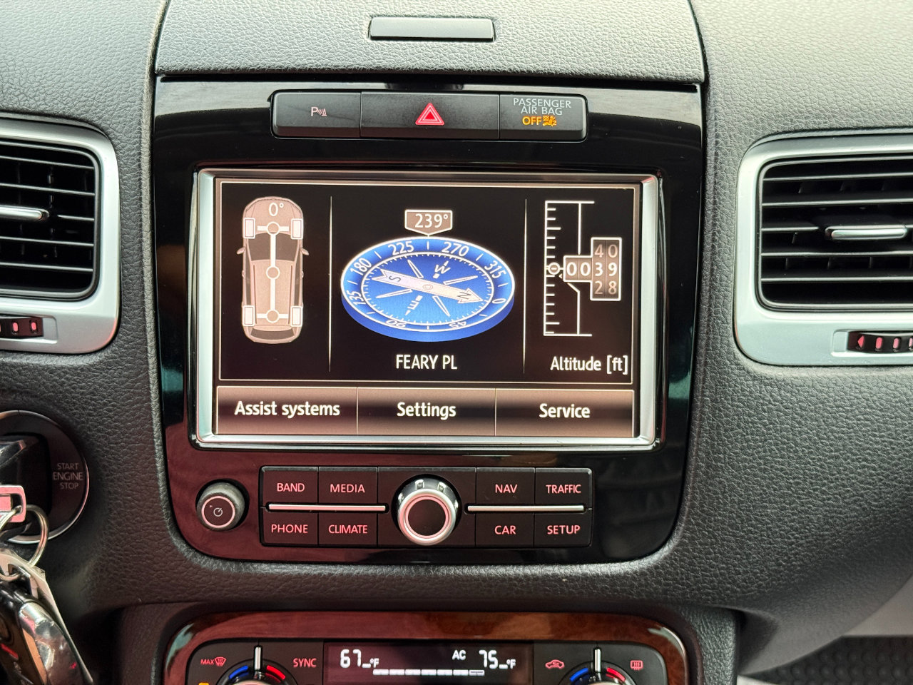 Used 2012 Volkswagen Touareg VR6 image 61