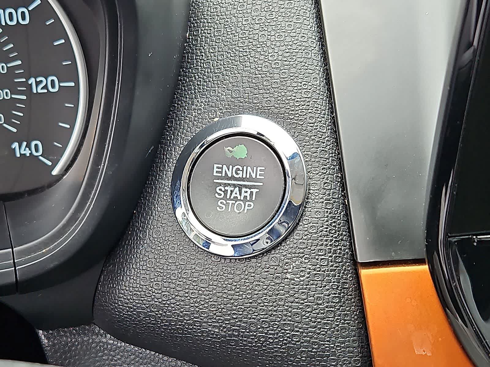 Used 2018 Ford EcoSport SES w/ SES Cold Weather Package AWD/4WD image 23
