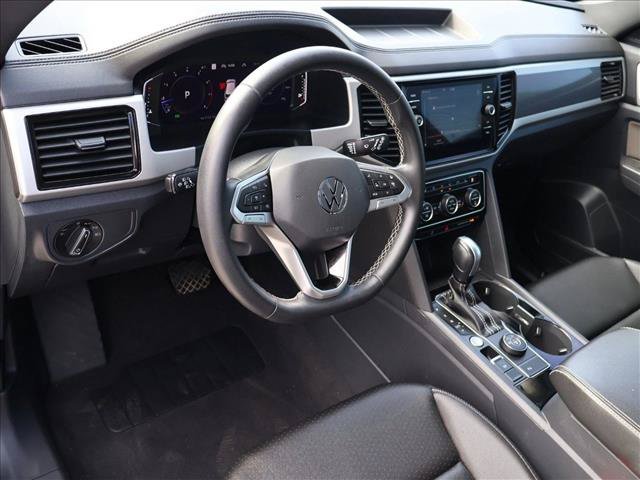 Used 2023 Volkswagen Atlas Cross Sport SEL AWD/4WD image 11