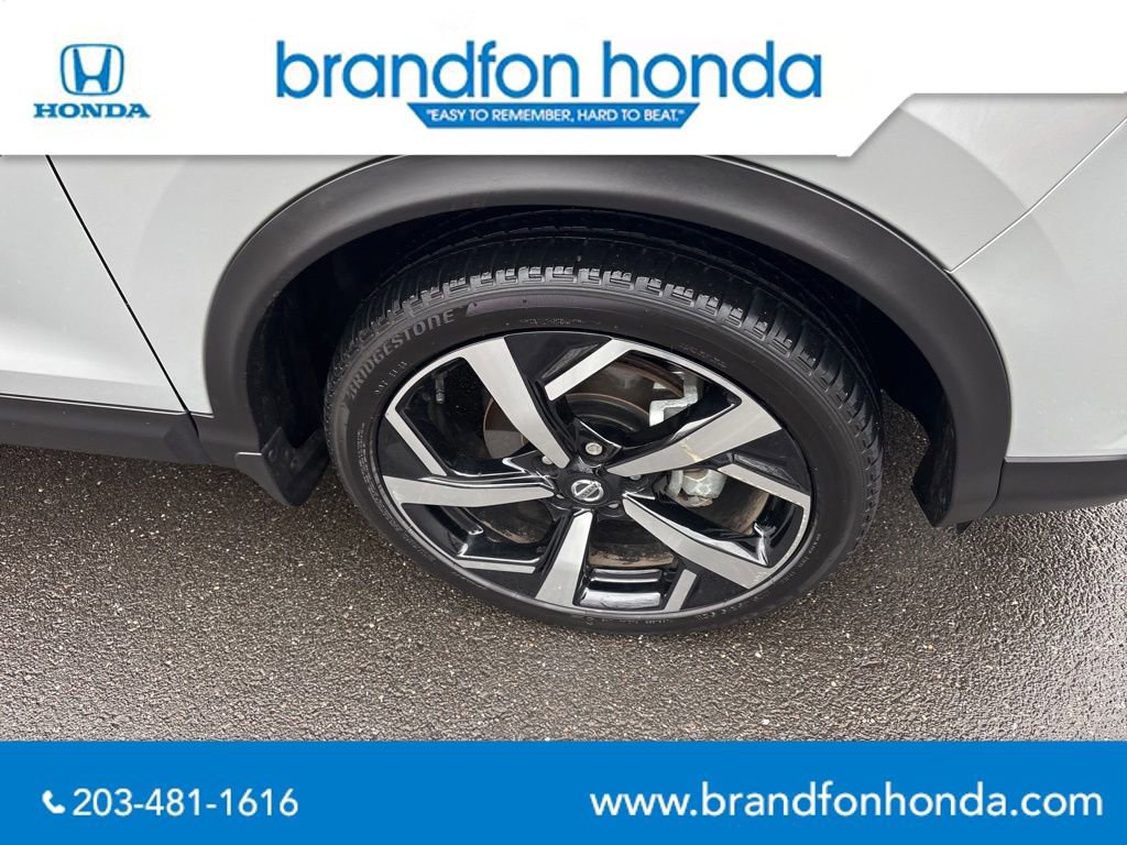 Used 2022 Nissan Rogue Sport SL w/ Premium Package image 32