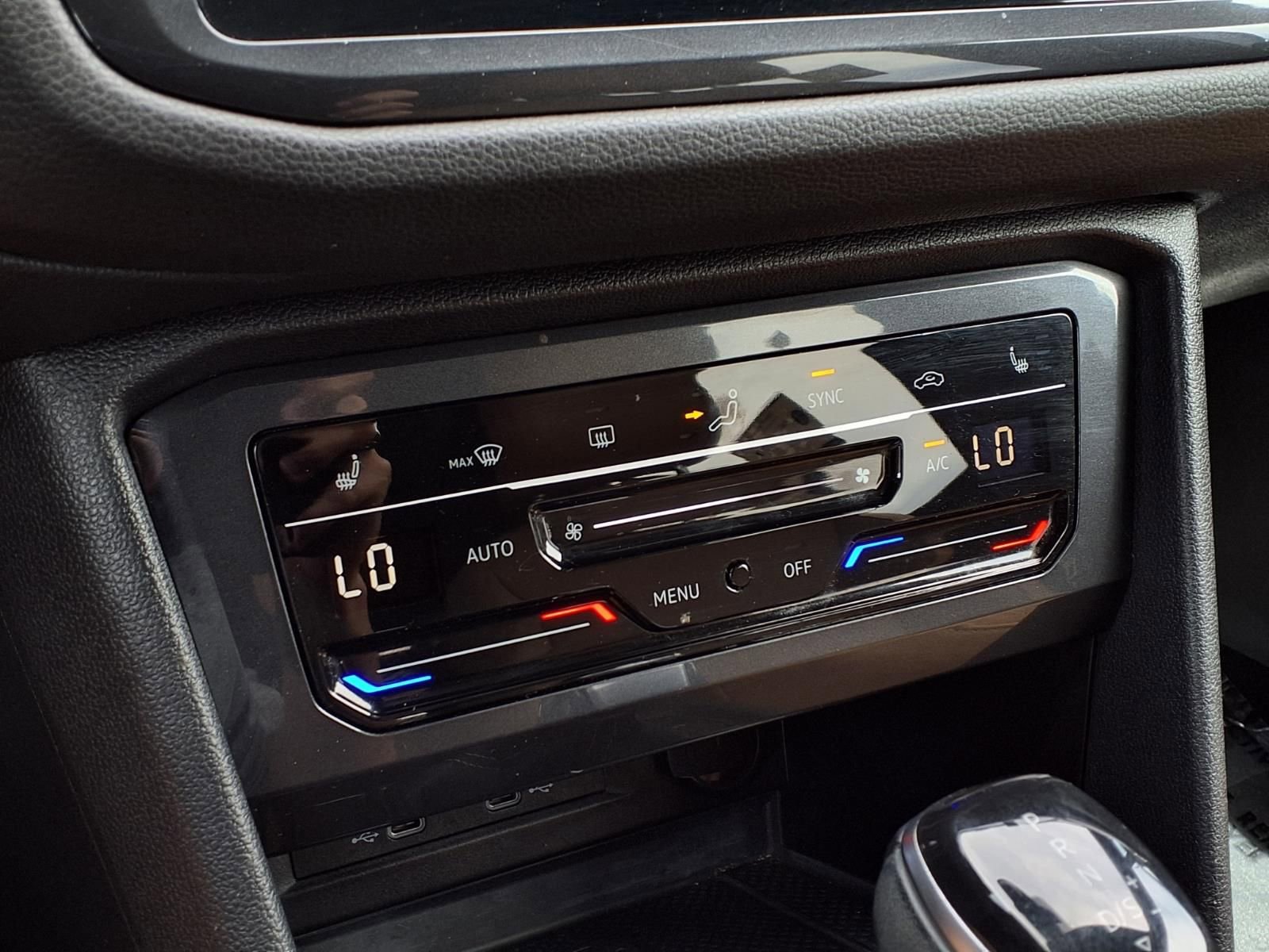 Certified 2023 Volkswagen Tiguan SE R-Line FWD image 11