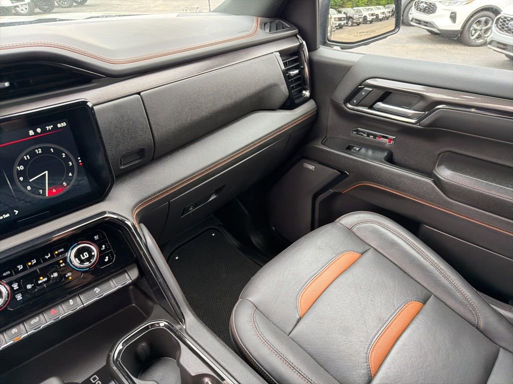 Used 2024 GMC Sierra 1500 AT4 w/ Technology Package image 21