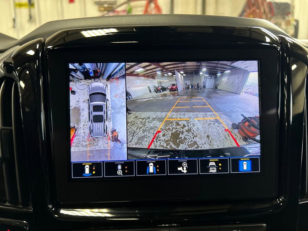 Certified 2023 Chevrolet Traverse High Country w/ LPO, Floor Liner Package image 23