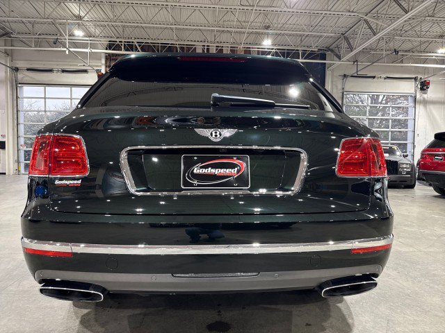 Used 2017 Bentley Bentayga image 41