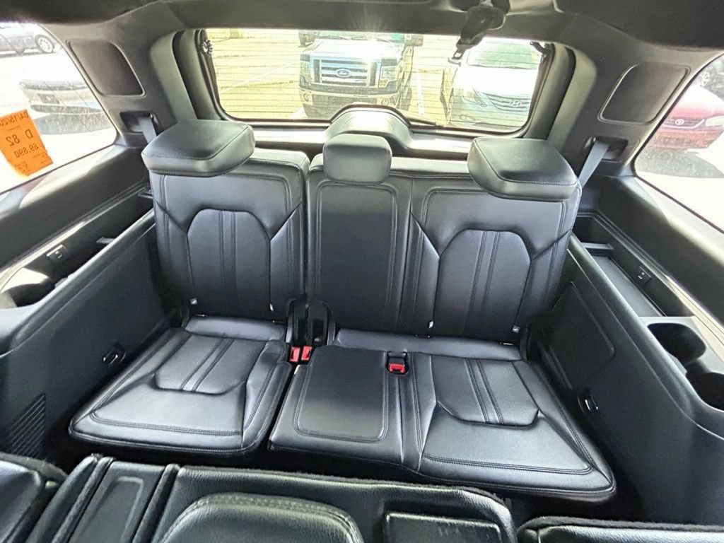 Used 2019 Ford Expedition Limited AWD/4WD image 16