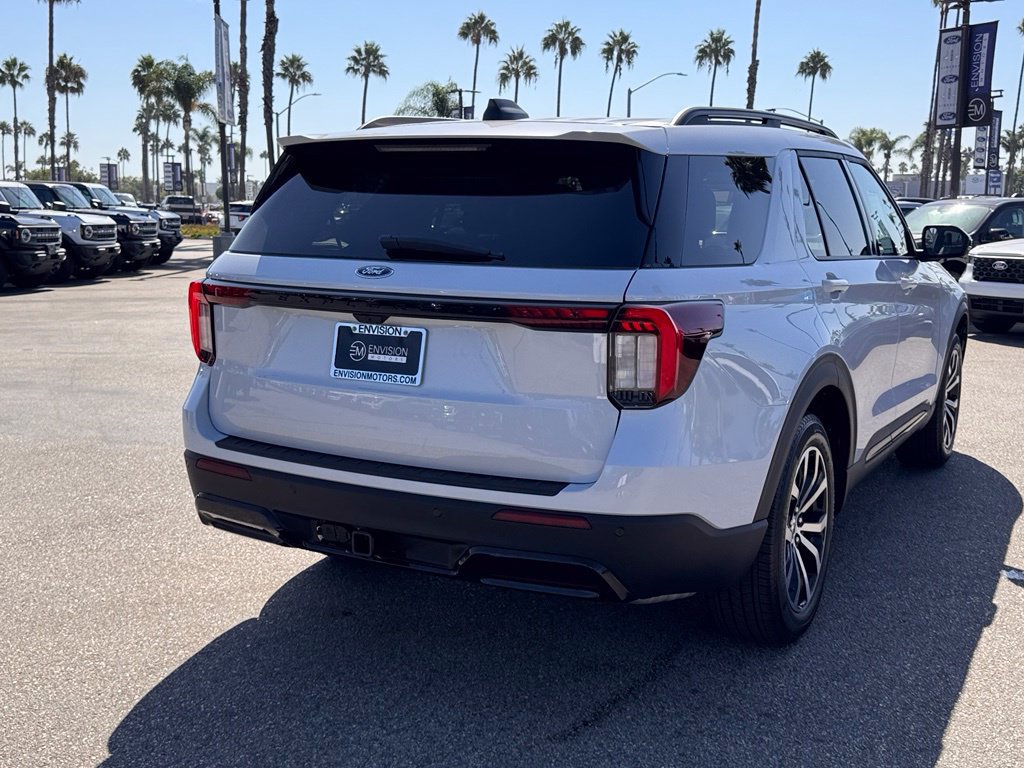 Used 2026 Ford Explorer ST-Line RWD image 12
