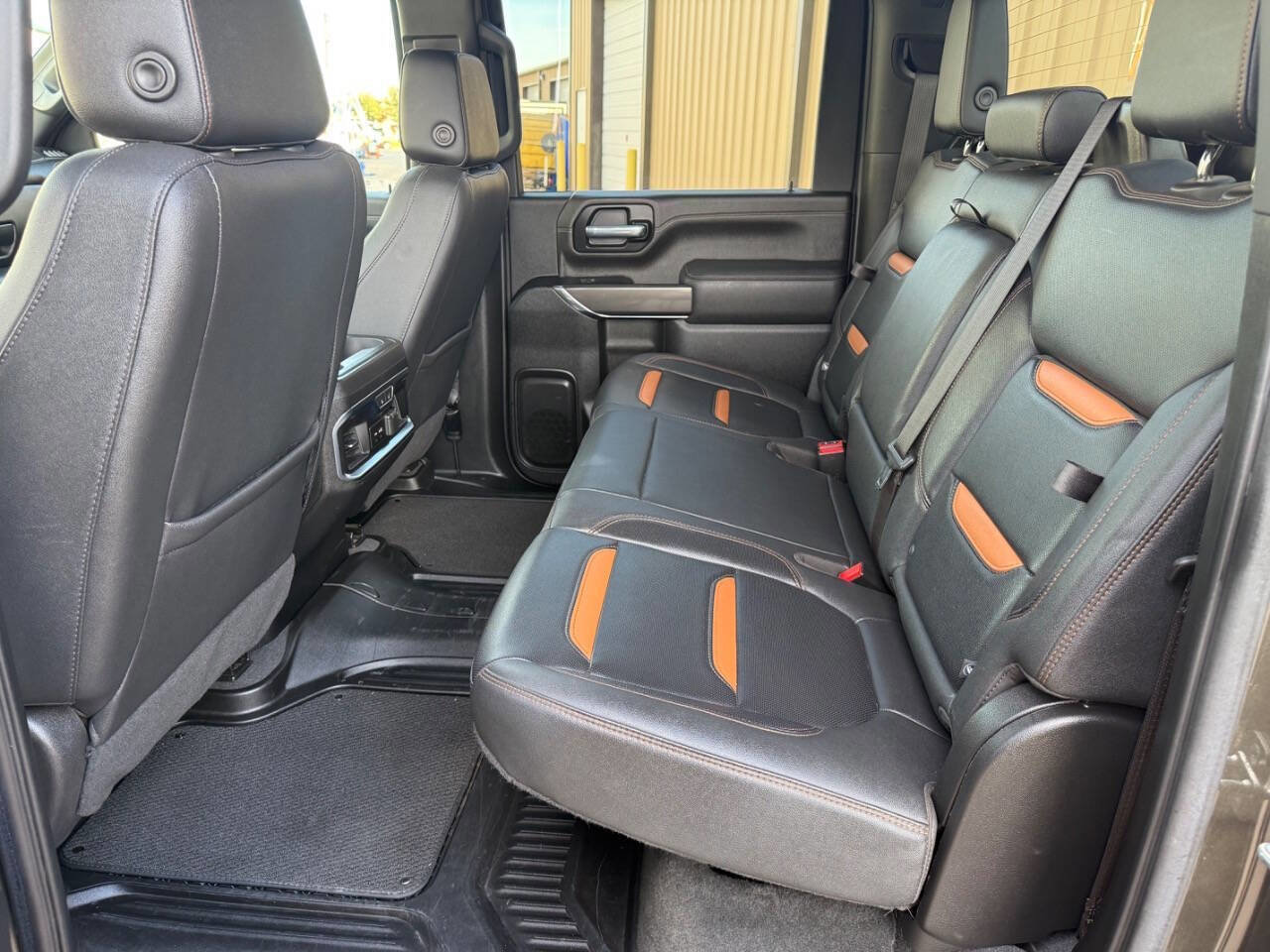 Used 2023 GMC Sierra 2500 AT4 image 19