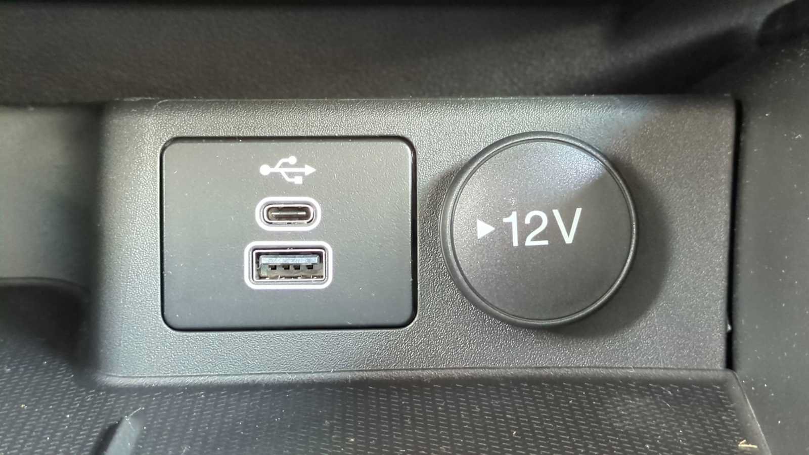 New 2025 Ford Escape SE FWD image 27