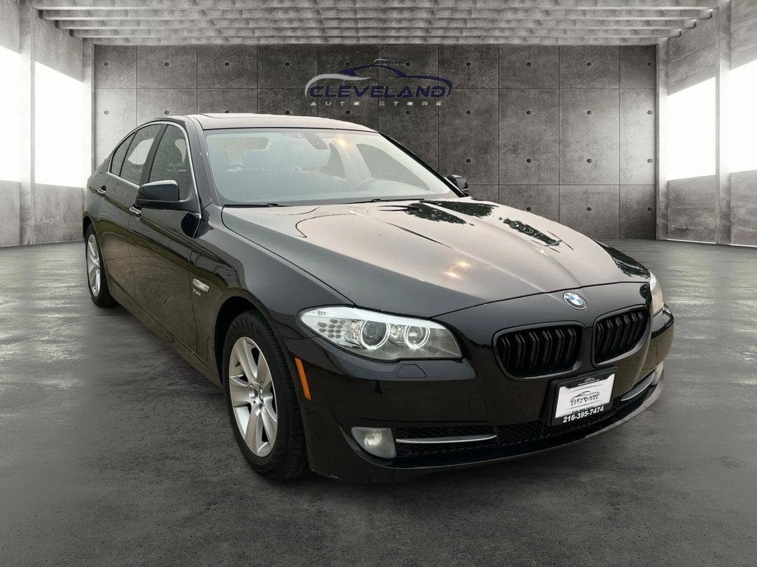 Used 2012 BMW 528i xDrive Sedan AWD/4WD image 1